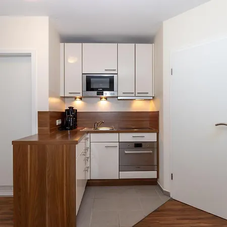 Yachthafenresidenz-wohnung-8101-845 شقة